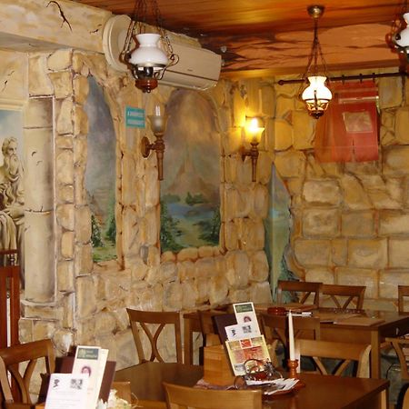 Don Quijote Koezepkori Panzio Es Etterem Hotel Lenti Exterior foto